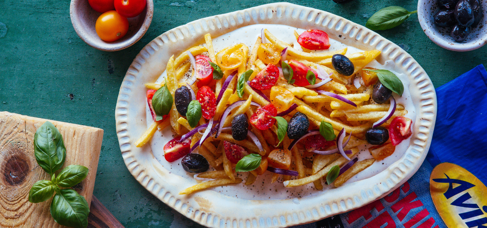 Skinny Fries pe sos de usturoi în stil mediteranean