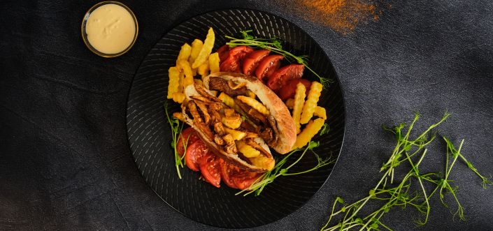 Shaorma cu ciuperci/vită în lipie cu sos tahini